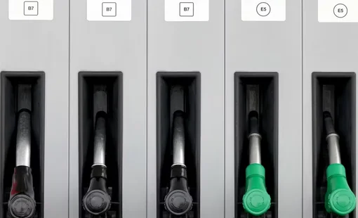 EU đề nghị “đánh thuế siêu lợi nhuận” các tập đoàn dầu khí sau cú sốc Hormuz