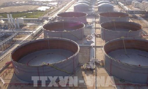 Giá dầu tiếp tục giảm trong phiên chiều 25/8 tại châu Á