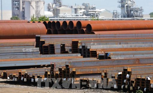Canada áp thuế trả đũa nhắm vào hàng hóa của Mỹ