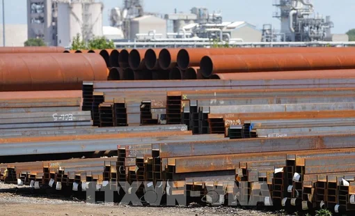 Canada áp thuế trả đũa nhắm vào hàng hóa của Mỹ