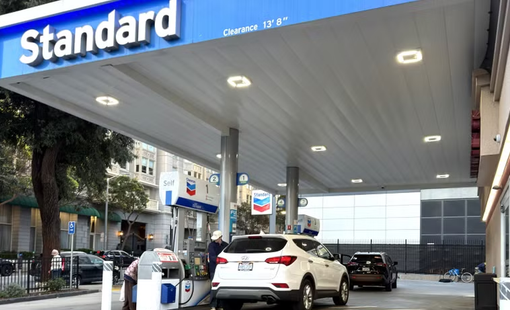 Dự trữ dầu diesel của Mỹ xuống mức thấp kỷ lục ngay trước mùa cao điểm