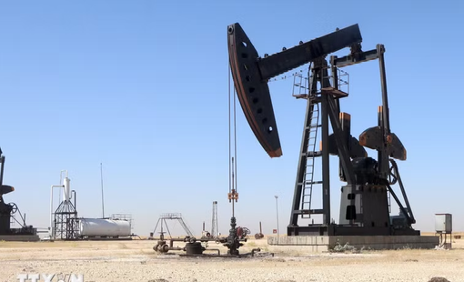 Giá dầu tăng do lo ngại về kế hoạch mở lại Eo biển Hormuz