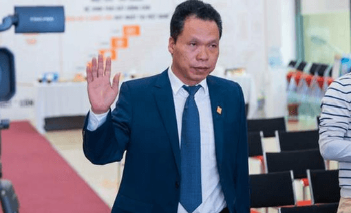 Một chủ tịch giữ lời, mua hết lượng cổ phiếu đã đăng ký