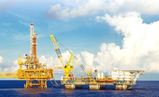 Giá thuê giàn khoan chịu áp lực ngắn hạn, "ông lớn" dầu khí vẫn được dự báo tăng trưởng mạnh