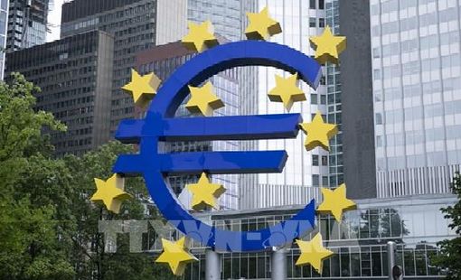 Sức ép lạm phát thúc đẩy ECB thắt chặt chính sách tiền tệ