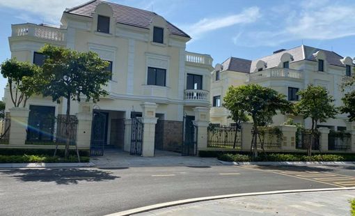Đề xuất mở tài khoản bảo đảm 5% tiền làm sổ hồng: Lợi cho chủ đầu tư, người mua nhà vẫn "cầm đằng lưỡi"?