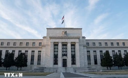 Fed tăng lãi suất lần đầu sau 3 năm để kiểm soát lạm phát