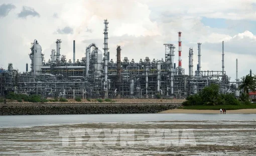 Giá dầu thô giảm 2% khi nỗi lo gián đoạn nguồn cung từ Saudi Arabia hạ nhiệt