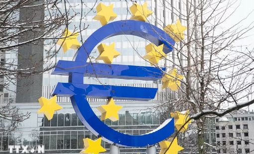 EU đối mặt với áp lực tài chính do giá năng lượng tăng cao và lạm phát