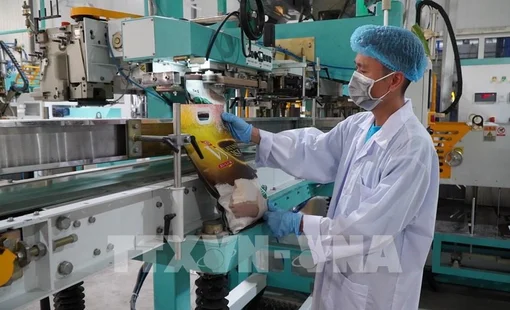 ADB nâng mạnh dự báo tăng trưởng của kinh tế Việt Nam trong năm 2026 và 2027