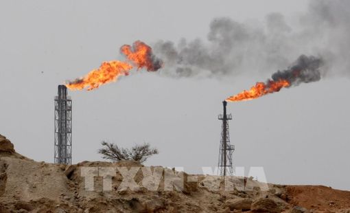 Khả năng Iran mở lại eo biển Hormuz kéo giá dầu WTI giảm khoảng 8%