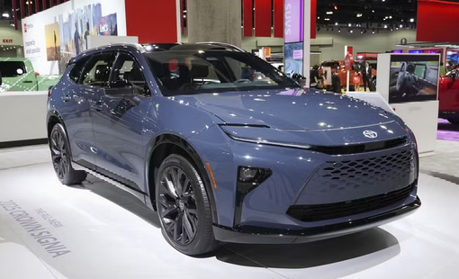 Doanh số ôtô toàn cầu của Toyota giảm tháng thứ 7 liên tiếp
