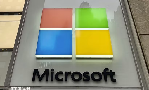 Microsoft lần đầu công bố doanh thu Azure vượt 100 tỷ USD