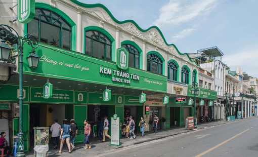 Kem Tràng Tiền sắp rời "đất vàng" 35 Tràng Tiền: Ai sở hữu khu đất từng được PVcomBank rao bán gần 800 tỷ đồng?