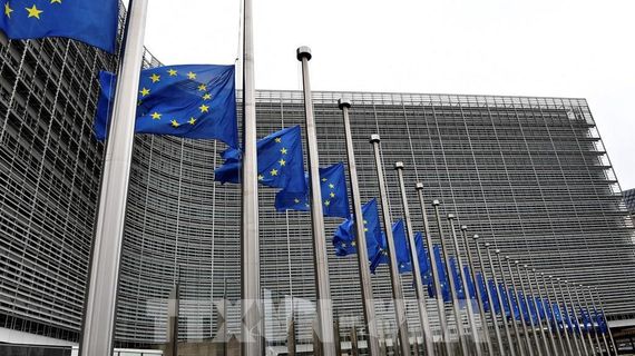 EU áp thuế đánh vào lợi tức của các công ty năng lượng