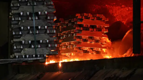 Chứng kiến hiệu ứng kép, lệnh cấm nhôm Nga tác động thế nào tới chuỗi cung ứng toàn cầu?