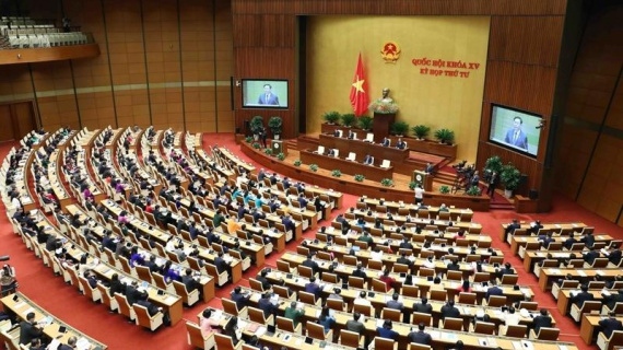 Đại biểu Quốc hội đề nghị sớm tăng lương, xét quy trình giảm thuế xăng dầu