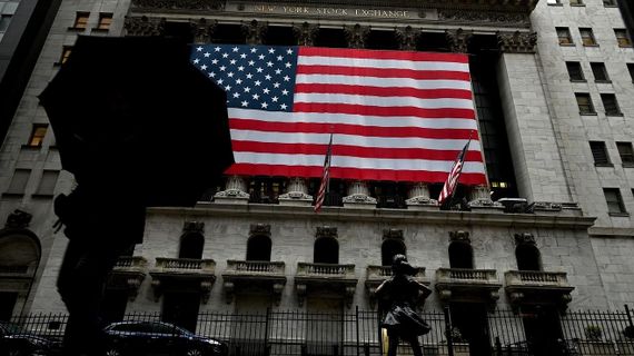WSJ:Nhiều quan chức chính quyền Mỹ mua hàng chục triệu USD cổ phiếu lúc đỉnh dịch COVID