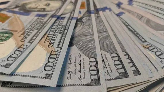 Nguyên nhân đằng sau việc giới chức Mỹ không can thiệp hạ giá đồng USD