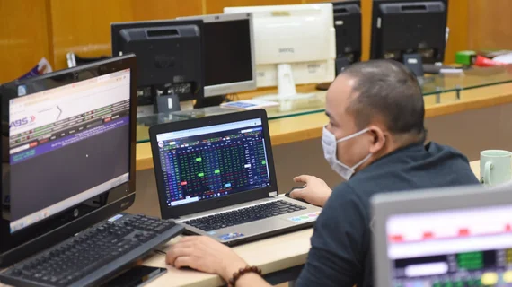 Tăng lãi suất margin, nhà đầu tư chứng khoán 