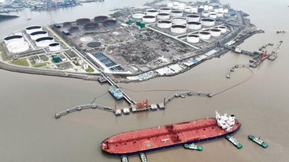 Quyết định hạ mạnh sản lượng của OPEC+ có thể gây ra những tác động gì?