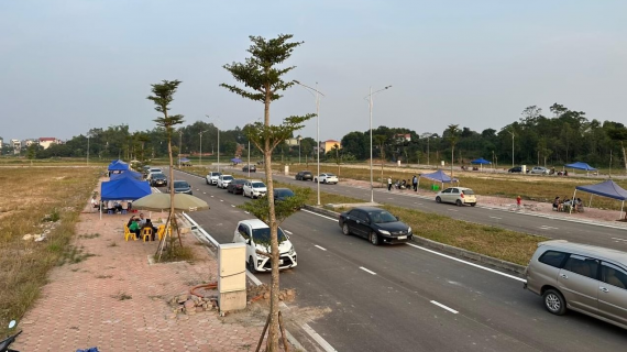 Giá bất động sản bắt đầu giảm, thị trường khi nào chạm “đáy”?