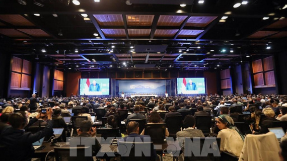 Các đảo quốc nhỏ yêu cầu các tập đoàn dầu khí bồi thường thiệt hại do biến đổi khí hậu