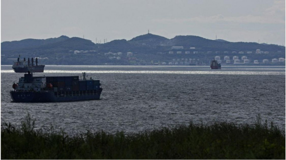 Giá dầu tăng vọt vượt ngưỡng 80USD/thùng