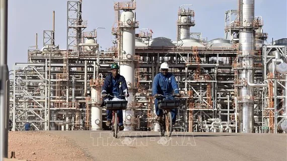Algeria dự báo nguồn thu từ thuế dầu mỏ sẽ chiếm 41% tổng thu ngân sách năm 2023