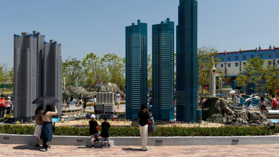 Khủng hoảng nợ đang 