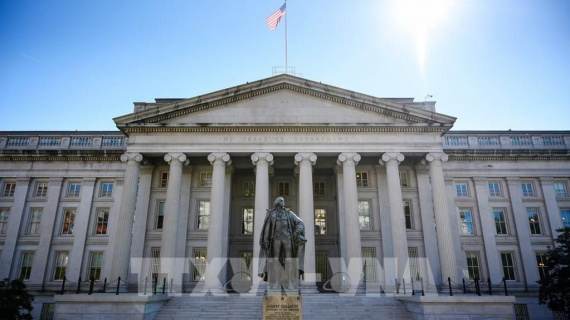 Thâm hụt ngân sách của Mỹ dự kiến giảm xuống mức 1.000 tỷ USD