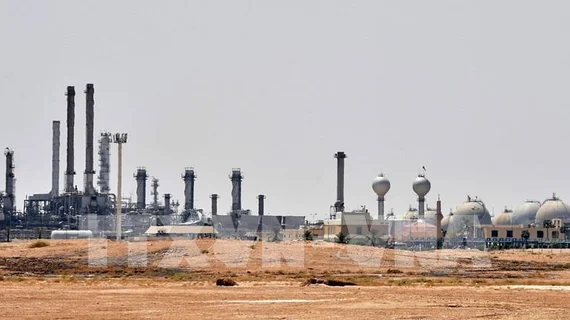 OPEC+ nhất trí tăng sản lượng dầu cao hơn dự kiến