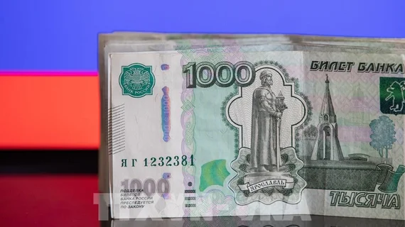 Nga sẽ kìm hãm đà tăng của đồng ruble bằng cách nào?