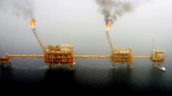 Đối mặt khủng hoảng nhiên liệu, Mỹ có thể xem xét nới lỏng trừng phạt cho Iran