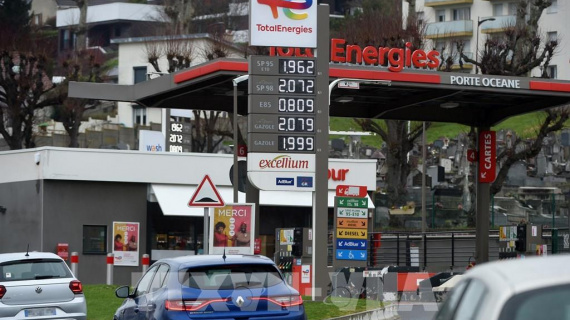 Cách đối phó của phương Tây với việc giá năng lượng tăng cao