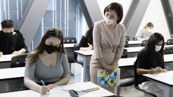 Nhật Bản điều chỉnh chính sách cư trú nhằm thu hút nhân tài