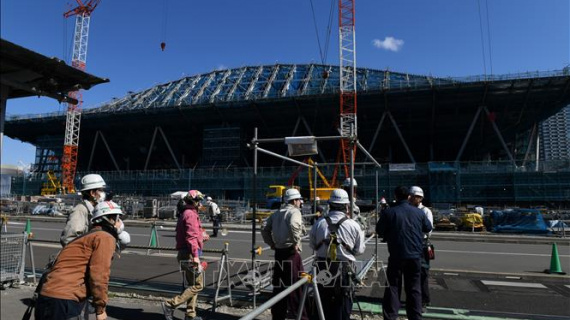 Tiền lương thực tế ở Nhật Bản giảm mạnh nhất trong hơn 8 năm