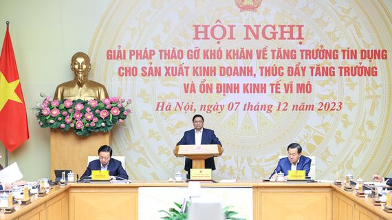 Thủ tướng: Doanh nghiệp gặp khó khăn, nhưng dự án khả thi thì có cho vay được không?