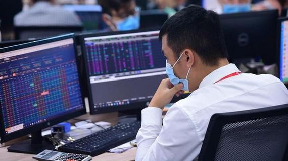 Cả nhà đầu tư nội và ngoại đều 
