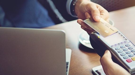 Canada: Xu hướng không sử dụng tiền mặt và mối lo quyền riêng tư bị xâm phạm