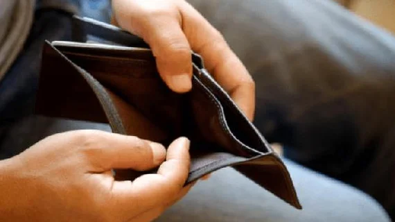 Một công ty xây dựng niêm yết trên sàn chứng khoán tạm ngừng kinh doanh do hết tiền