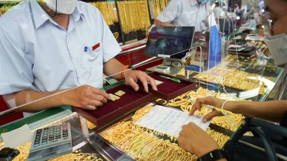 Lý do nhà đầu tư luôn nên giữ vàng trong danh mục