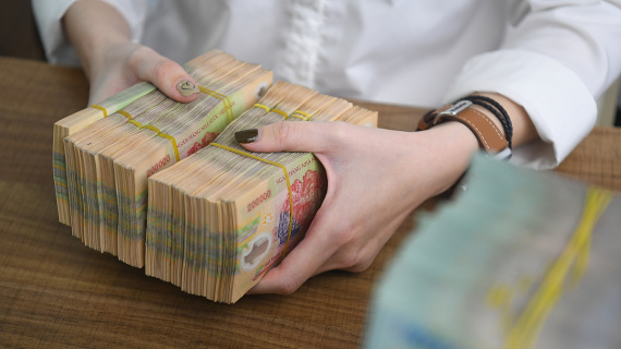 Liên hoàn tác động chính sách, lãi suất cho vay có thể giảm?