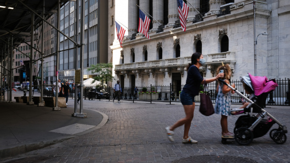 Không ngừng lên điểm, Dow Jones có chuỗi ngày tăng điểm dài nhất trong 6 năm