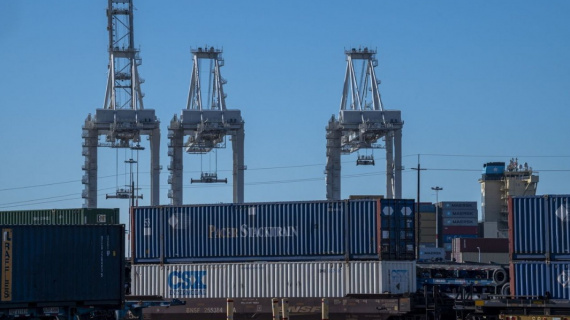 Phân tích yếu tố giúp cho việc làm trong ngành sản xuất Mỹ tăng trưởng mạnh