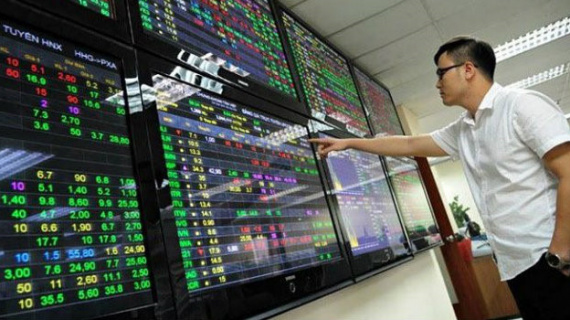 Cuộc đua tăng vốn của công ty chứng khoán và dòng tiền 