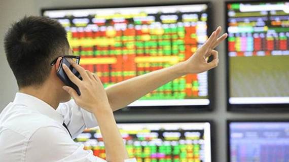 83.000 tỷ đồng 'tiền tươi' nằm chờ trên tài khoản của nhà đầu tư tại các công ty chứng khoán vào cuối quý 4, cao nhất trong gần hai năm