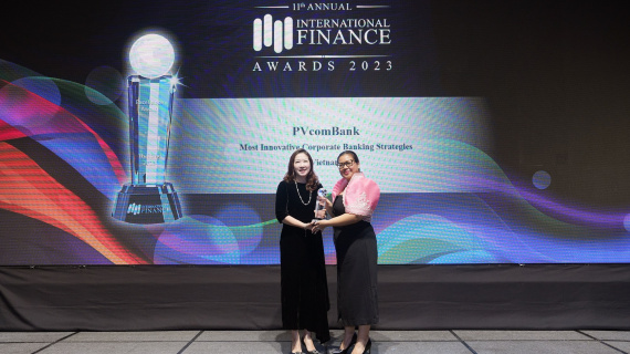 IFM vinh danh PVcomBank ở 2 hạng mục giải thưởng