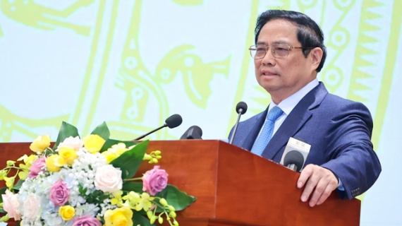 Thủ tướng: Không để Chính phủ bị động, bất ngờ về chính sách tiền tệ