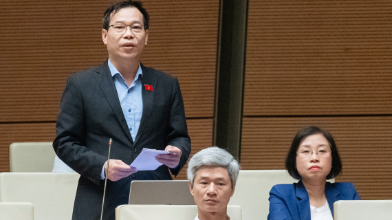 Chưa thể bỏ “room” tín dụng